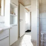 2 Bedroom Pet Friendly In * Тистед