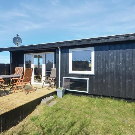 2 Bedroom Pet Friendly In *